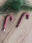 Ozdoby świąteczne z makramy – cukrowe laski handmade