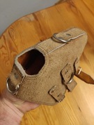 Przyrząd pomocniczy do rehabilitacji nóg. Skórzane kamaszki z 