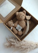 Zestaw handmade: miś grzechotka zawieszka do smoczka 