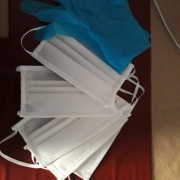 Maseczki na twarz chroń siebie i swoją rodzine 