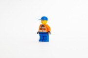 Figurka Lego City cty0054 chłopak obsługa lotniska 7734 airport