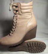 Zgrabne botki trzewiki wiązane ze skóry naturalnej. 38