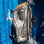 Lampy przednie Jeep Grand Cherokee WK2 Lift