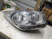 Kia Venga lampa przód prawy