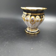 Dzbanek Jacob Petit Francja XIX wiek ?