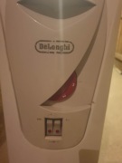 Grzejnik olejowy DeLonghi H 190920