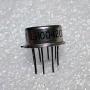 LH0042CH FET Operational Amplifier. Z podstawki 
