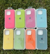 Etui bez MagSafe na iPhone 15Pro