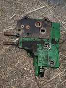 Rozdzielacz Hydrauliczny HUSCO / John Deere (RE128703)