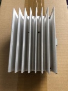 Radiator aluminiowy z mocowaniem. 111x74x39mm