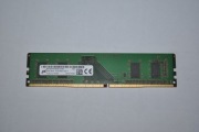 Pamięć RAM   4GB (1x4GB) DDR4 2400MT/s CL17