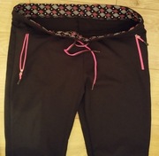 Sprzedam damskie spodnie dresowe 