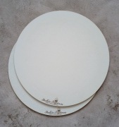 Podkłady pod tort białe logo 18-21 cm
