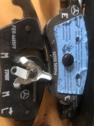 Orginalne nowe klocki hamulcowe Mercedes Benz