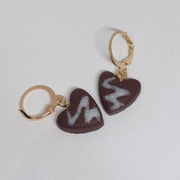 Kolczyki ręcznie robione pierniki w kształcie serca z lukrem 