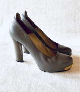 Buty na obcasie Escada włoska skóra 40