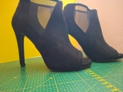 Czarne zamszowe szpilki 11cm