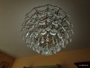 Żyrandol kryształowy kula szkielet w kolorze złota