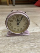 Stary zegarek budzik z 1927 roku USA