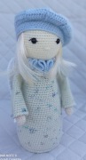 Anioł lala stojący amigurumi prezent