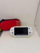 Sony PS Vita Slim Lime/White (Limonkowa) - Sprawna + Etui + Kabel