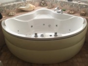 Wanna z hydromasażem 