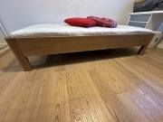 Łóżko drewniane dębowe ze stelażem 90x200cm