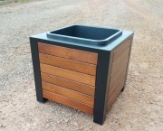 Donica ogrodowa tarasowa 43x43x38,5 metal drewno