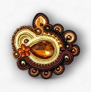 Broszka sutasz Nane Sutasz rękodzieło artystyczne 