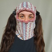 Kominiarka dla dziewczynek. Maska z dwoma warkoczami, czapka