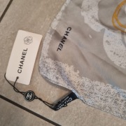 Jedwabny szal Chanel