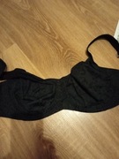 Biustonosz marki TRIUMPH