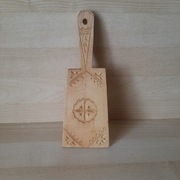 Ręcznie strugana drewniana deska do krojenia podawania styl góralski 20,5cm