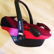 Maxi-Cosi Pebble Plus 0–13 kg – Fotelik samochodowy (RED ORCHID)