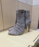 Damskie obuwie buty kozaki Talana zamszowe kremowe botki z ozdobnym za