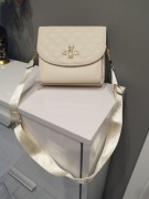 Piękna pikowana mała klasyczna ważka świetnie zorganizowana pasek regulacja