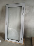 Witryna aluminiowa srebrna / drzwi aluminiowe/ okno