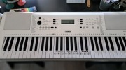YAMAHA EZ-300 keyboard