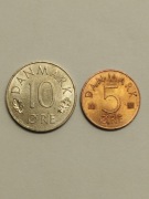 Sprzedam 2 monety Dania 10 i 5 ore 1985r. stan db.