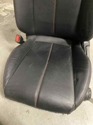 Fotel kierowcy Mazda MX5 ND - czarna skóra, czerwona nić - BOSE