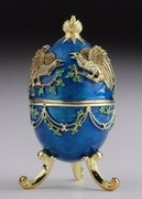 Jajko w Orły unikatowe puzderko pozytywka kolekcja Keren Kopal Faberge