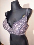 Elegancki fioletowy biustonosz stanik z koronki 105E