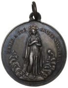XIX-wieczny srebrny medalik religijny - Zobacz major Hubal Kawaleria WP