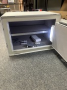 Sejf na szyfr elektroniczny