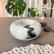 Świecznik z żywicy "kamienny" 