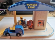 Drewniana zabawka -  bank 36+