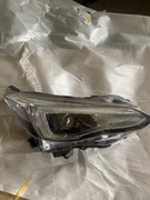 Subaru xv Reflektor led prawy 