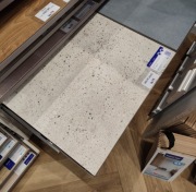 panele winylowe QuickStep Illume Beton Pebble AVMTU40276 + listwy