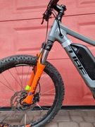 Rower elektryczny elektryczny CUBE ACID 240