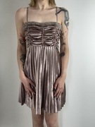 Beżowa welurowa sukienka mini z plisowanym dołem rozm. S/M